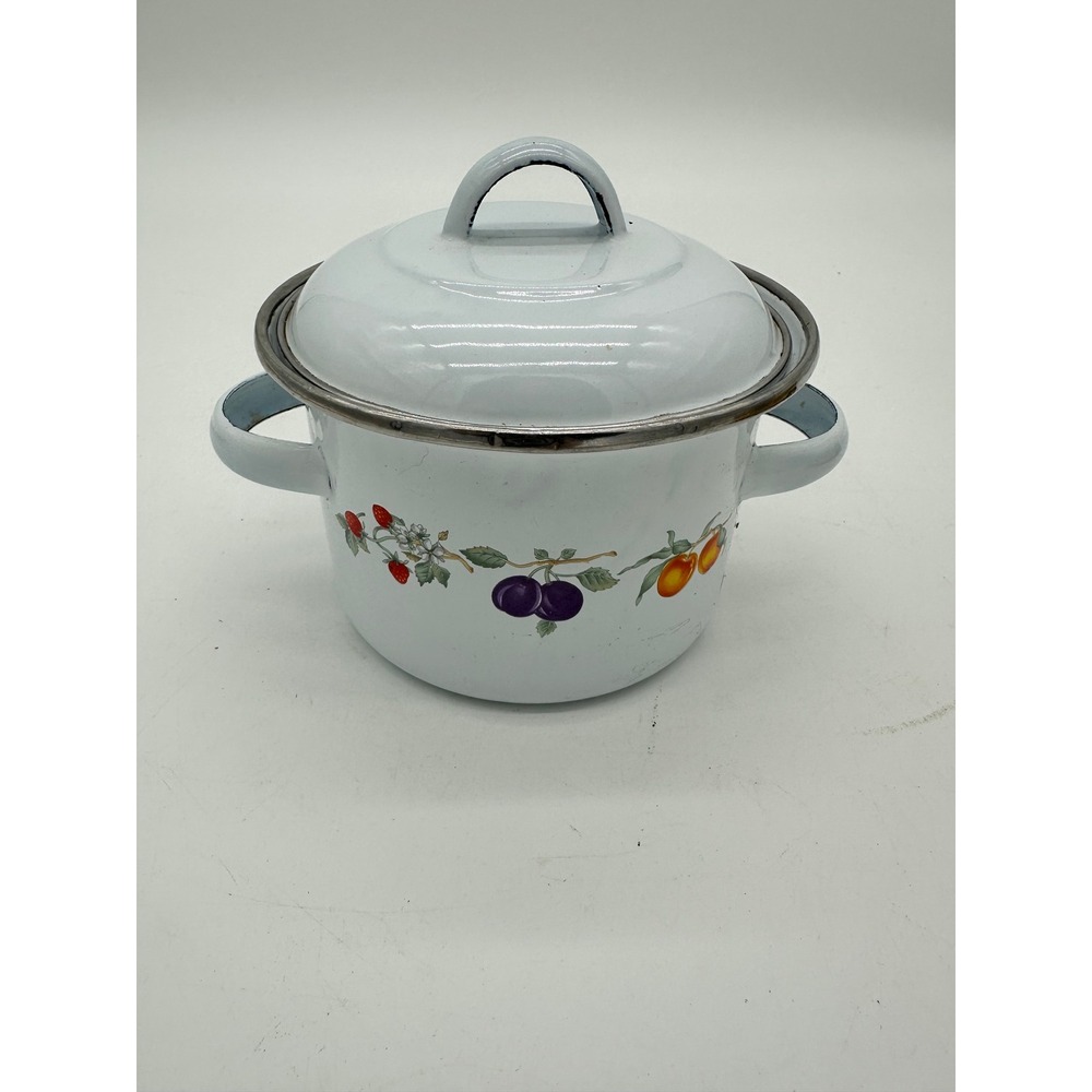 Vintage Enamel Stock Pot Fruit Pattern Farmhouse Decor grannycore cottage